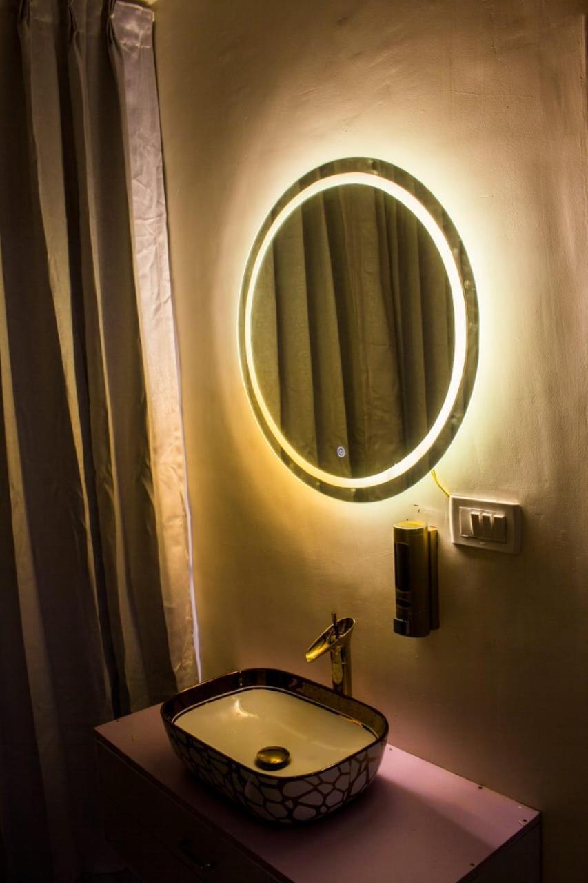 The Me Ra Kee House Hotell Morjim Exteriör bild