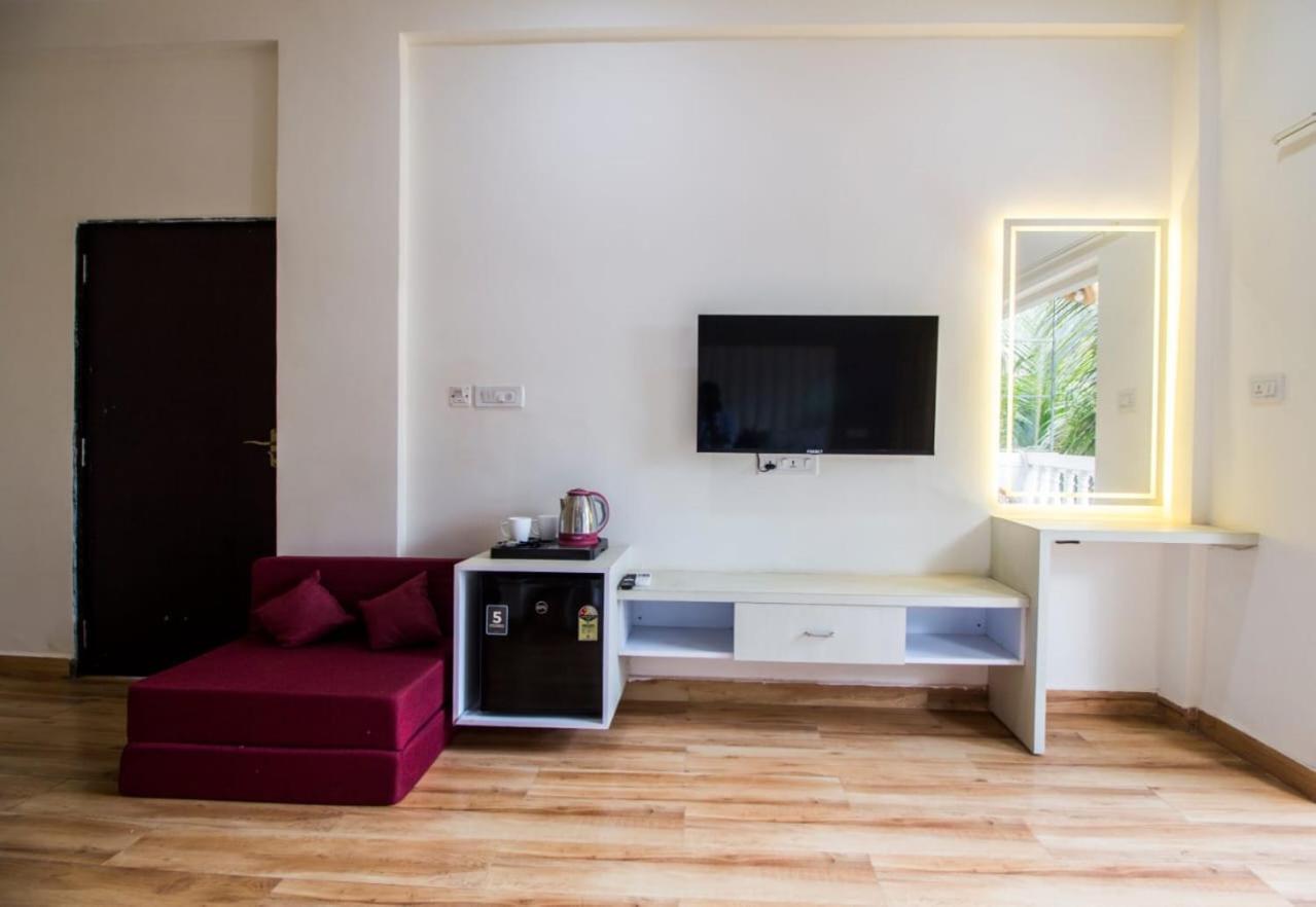 The Me Ra Kee House Hotell Morjim Exteriör bild
